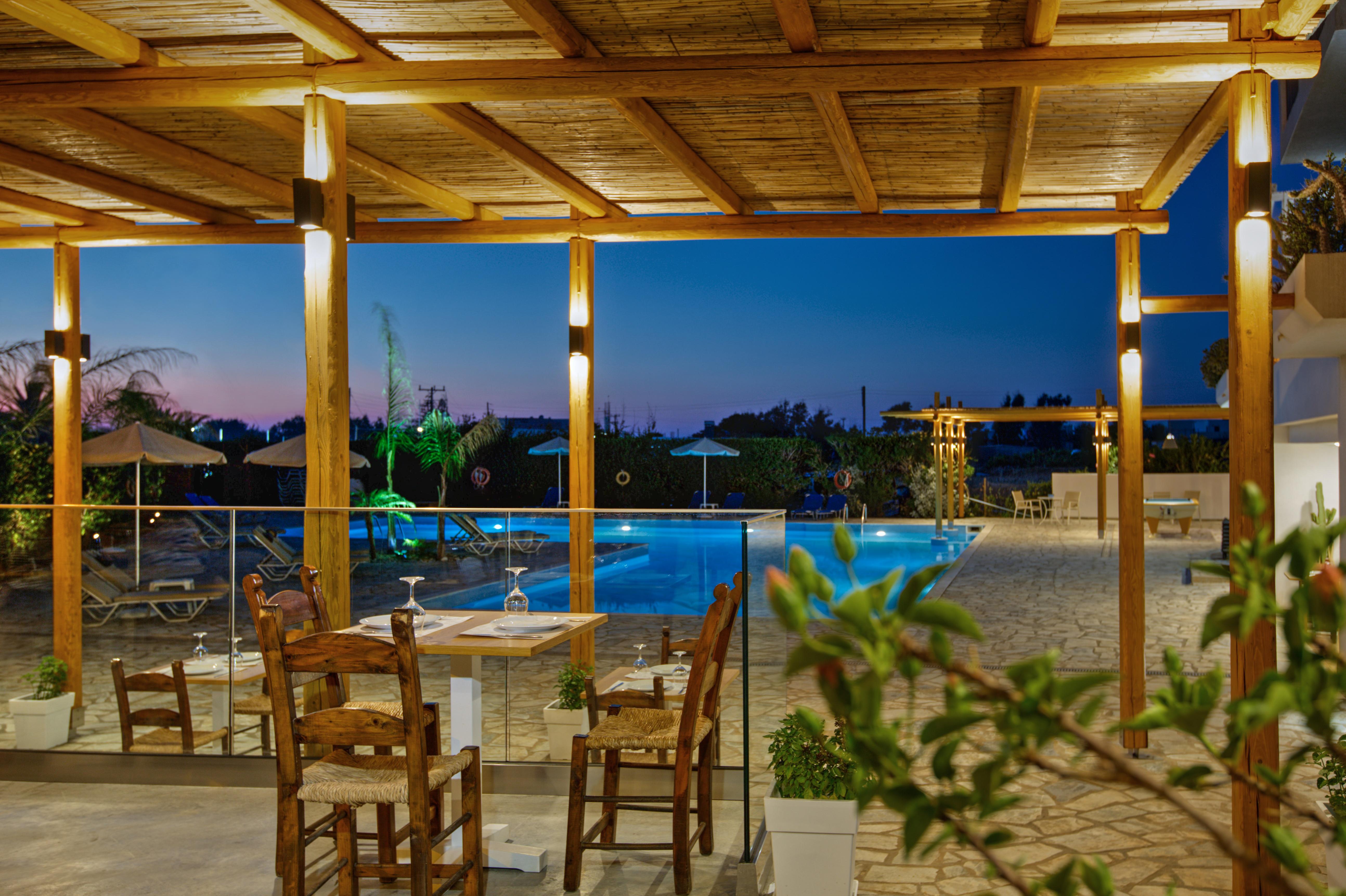 Oasis Beach Hotel - Adults Only Аниссарас Экстерьер фото