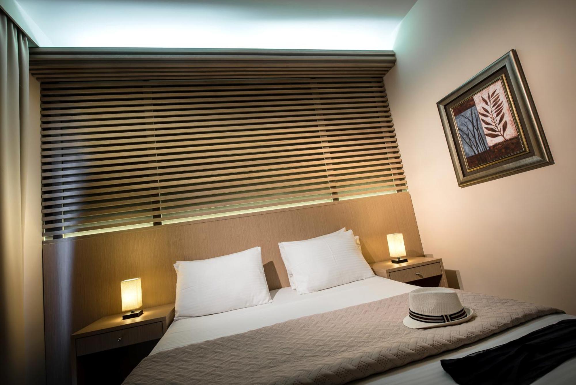Oasis Beach Hotel - Adults Only Аниссарас Экстерьер фото