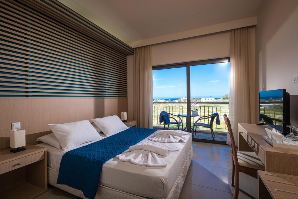 Oasis Beach Hotel - Adults Only Аниссарас Экстерьер фото