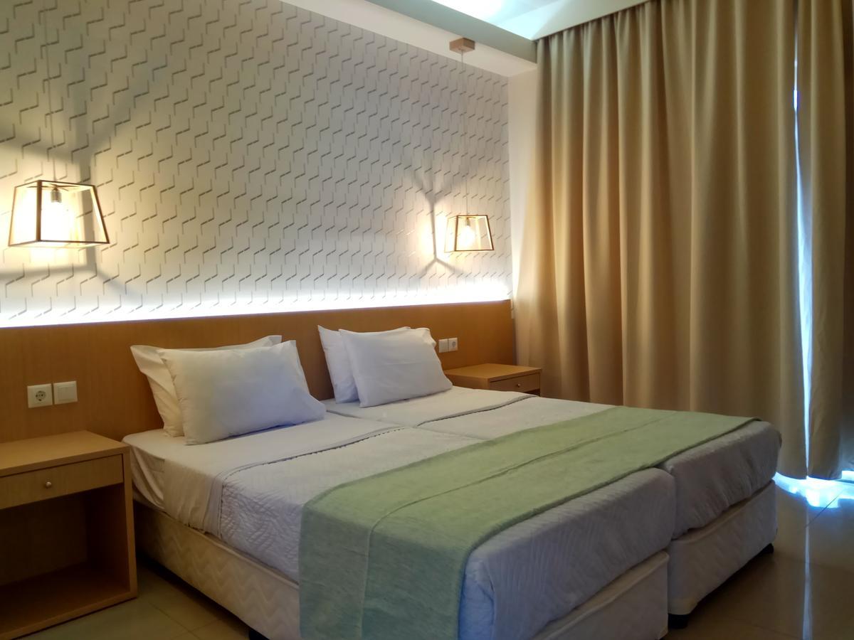 Oasis Beach Hotel - Adults Only Аниссарас Экстерьер фото