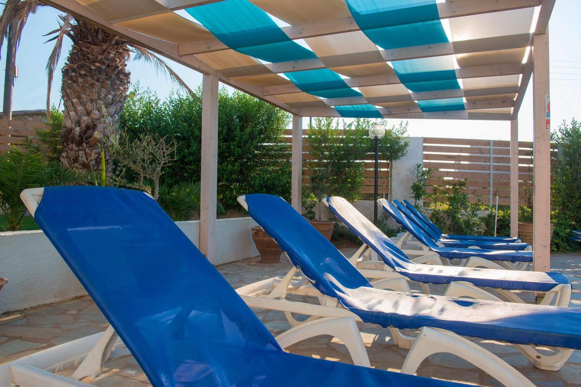Oasis Beach Hotel - Adults Only Аниссарас Экстерьер фото