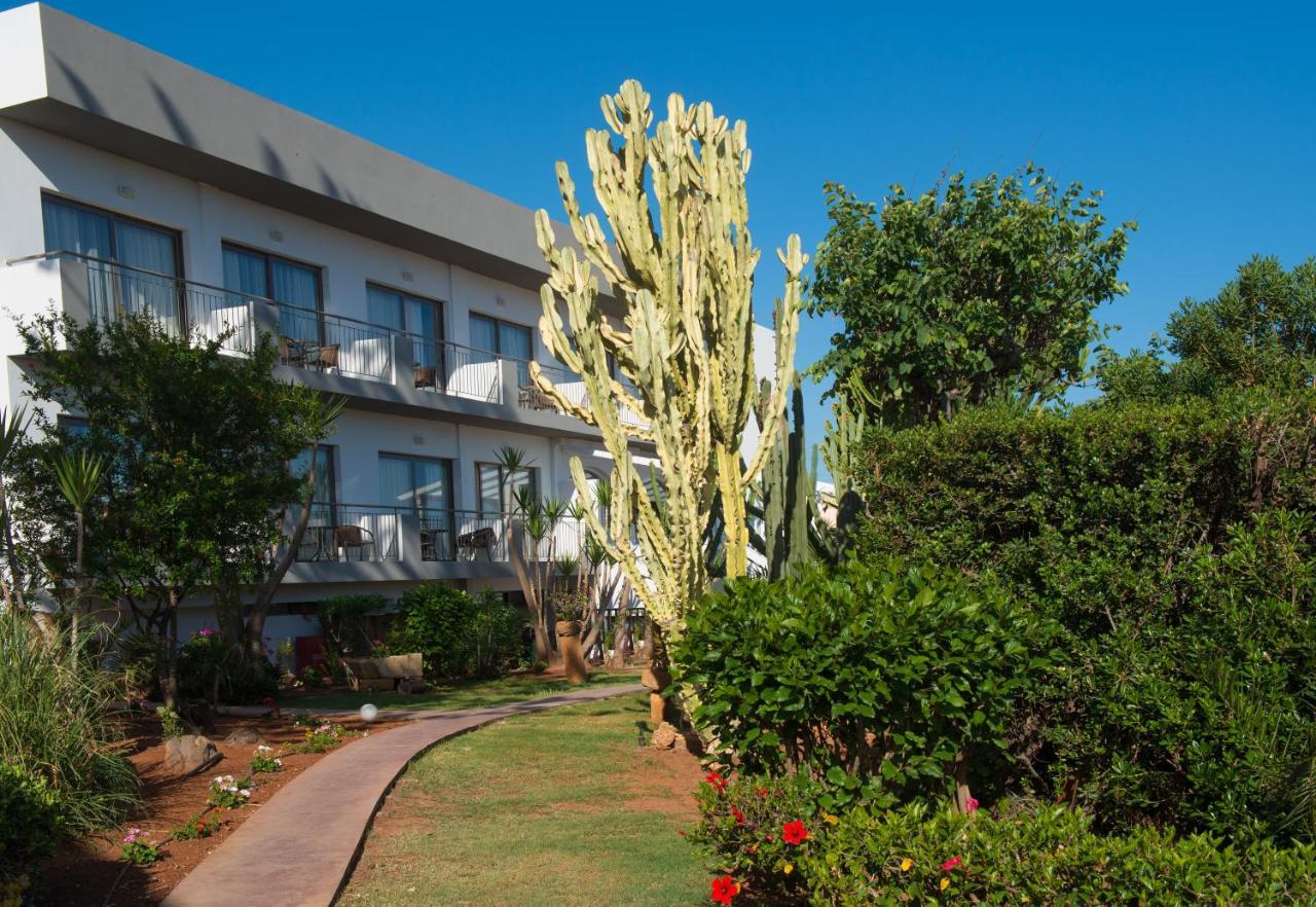 Oasis Beach Hotel - Adults Only Аниссарас Экстерьер фото