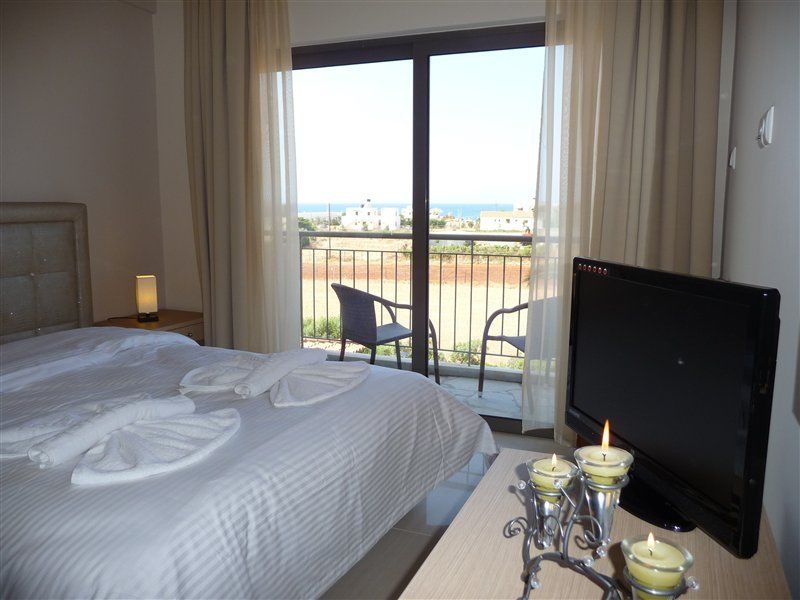 Oasis Beach Hotel - Adults Only Аниссарас Экстерьер фото