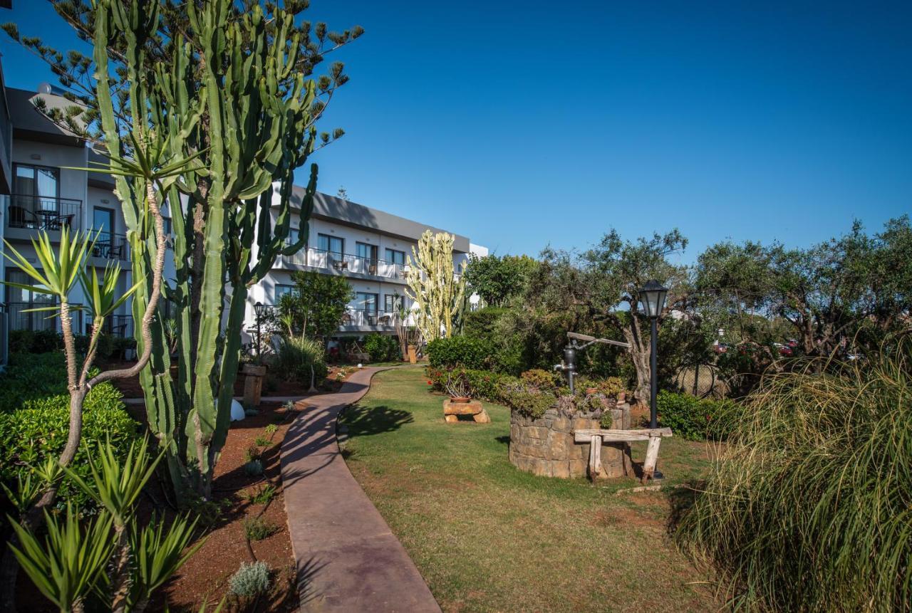 Oasis Beach Hotel - Adults Only Аниссарас Экстерьер фото