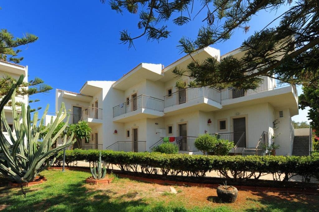 Oasis Beach Hotel - Adults Only Аниссарас Экстерьер фото